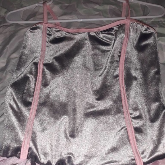 Pink dress - Picture 5 of 5